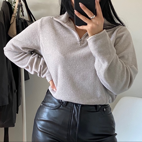 Sweaters - Grey Cropped Quarter Zip Sweater